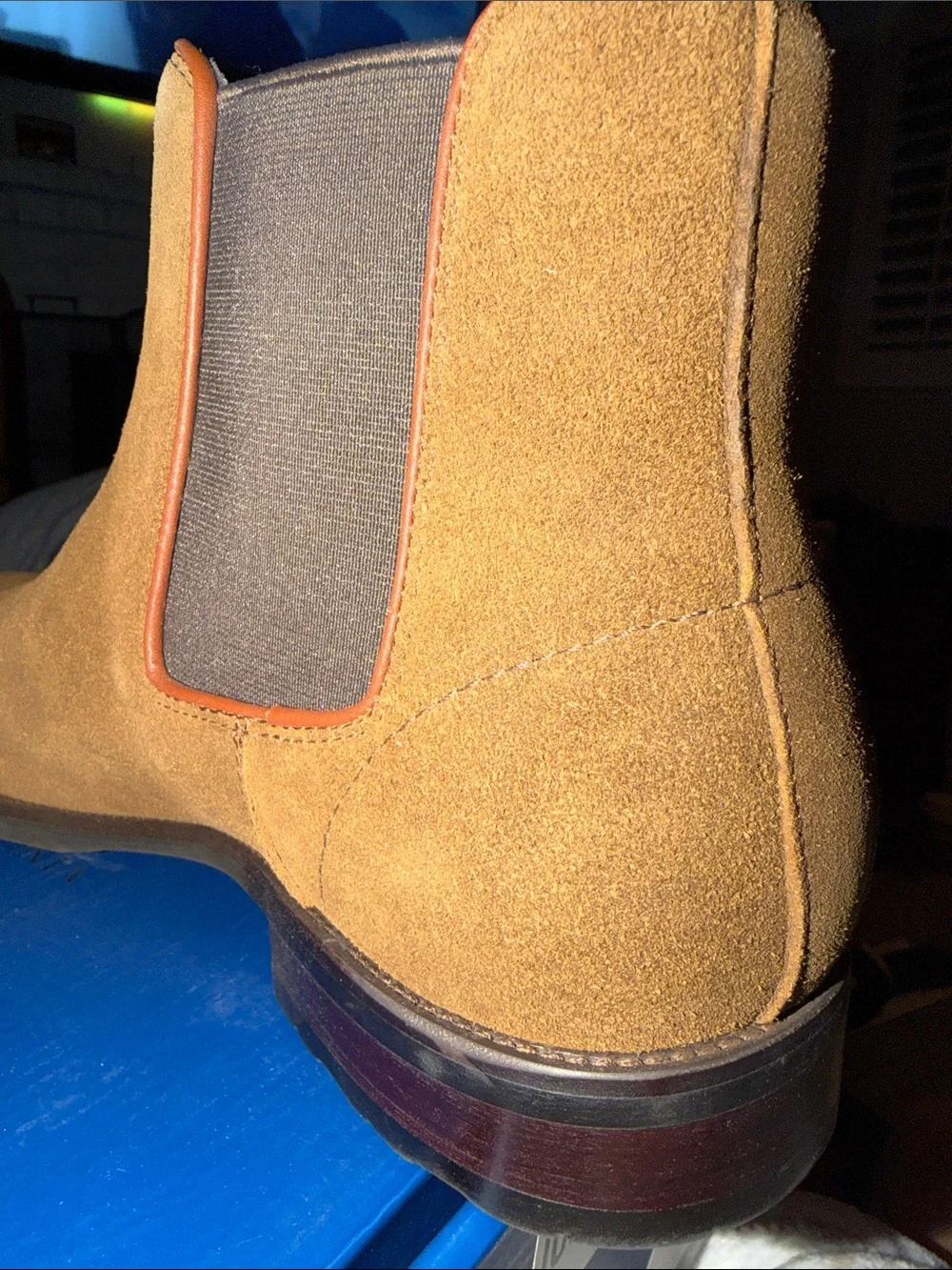Vince Camuto Men's Tan Suede Chukka Chelsea Boots